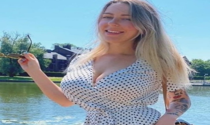 Anna Kochanius Net Worth - Plus-Size Model and Erotic Content Creator